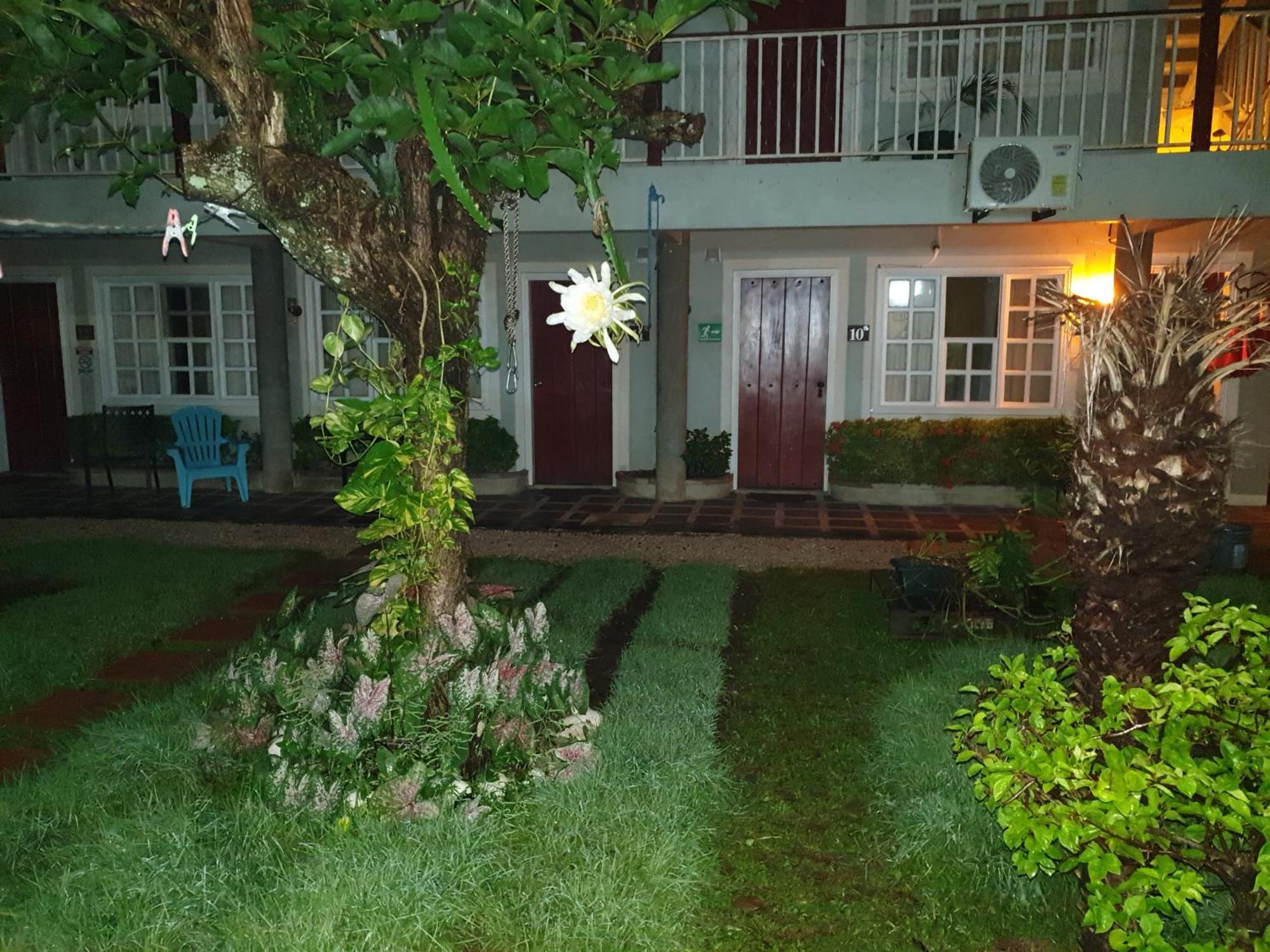 Hotel Liberia Exterior photo